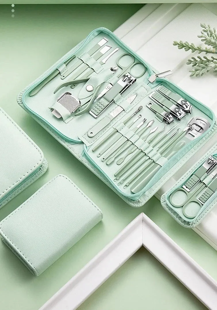 Nail clipper set green zipper style 22-piece nail clipper set complete stainless steel manicure nail clipper set