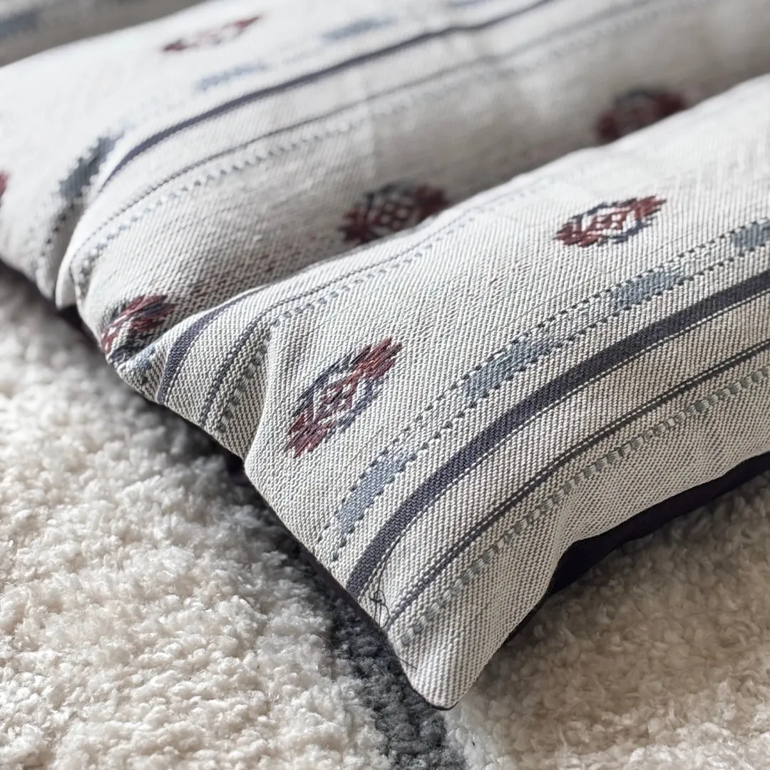 PoochMate Jacquard Cotton Panel Quilted Dog Mat - Large